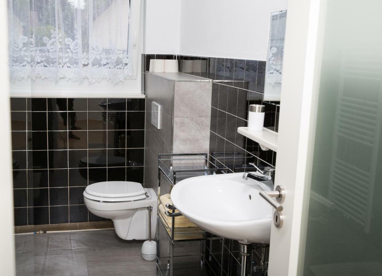 Ferienwohnung An Der Burg 温德克 外观 照片